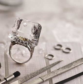 Why Silver Jewelry is the Sustainable Choice in 2026